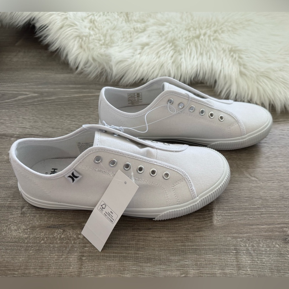 👟💕🤍HURLEY Women's Slip On No Laces Sneakers White Size 7.5 - Picture 2 of 8